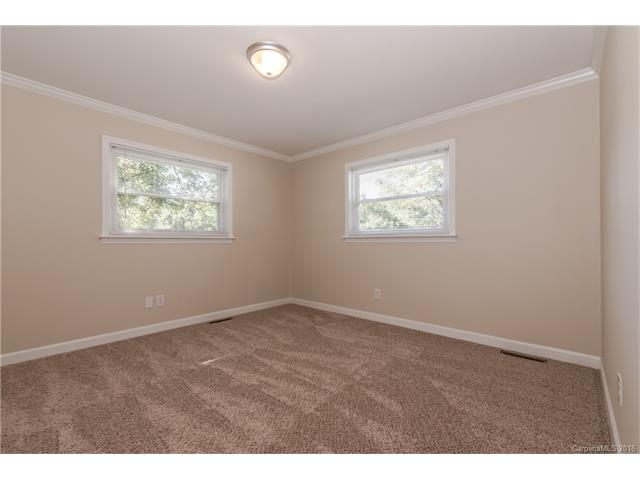 1015 11th St, Kannapolis, NC 28083 photo 17