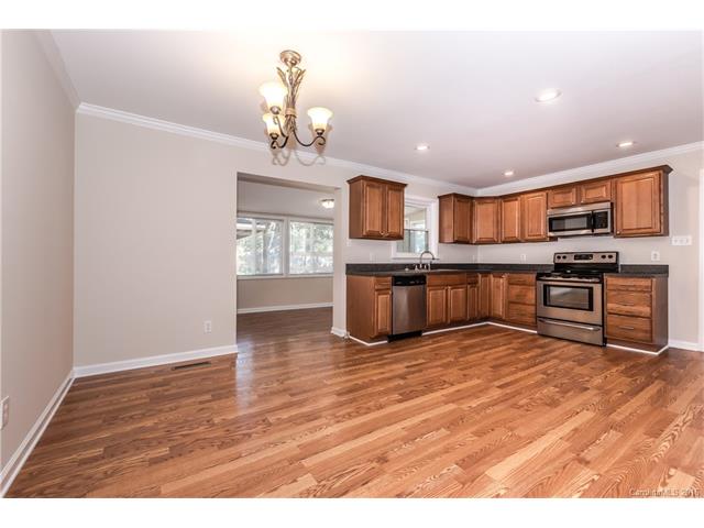 1015 11th St, Kannapolis, NC 28083 photo 7
