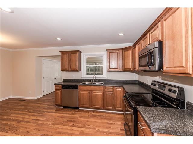 1015 11th St, Kannapolis, NC 28083 photo 9