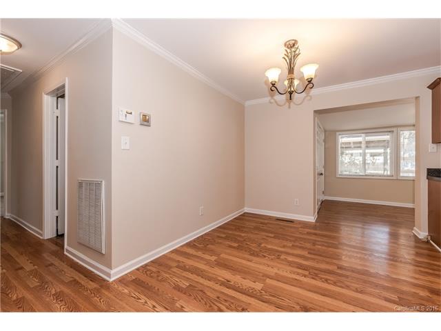1015 11th St, Kannapolis, NC 28083 photo 6