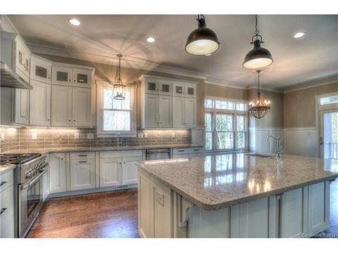 908 Naples Dr, Davidson, NC 28036 photo 3