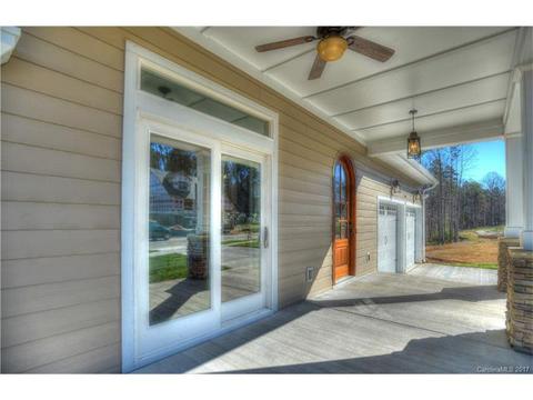 908 Naples Dr, Davidson, NC 28036 photo 2