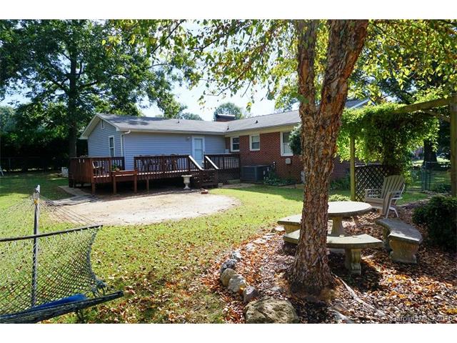 808 4th Street St, Conover, NC 28613 photo 5