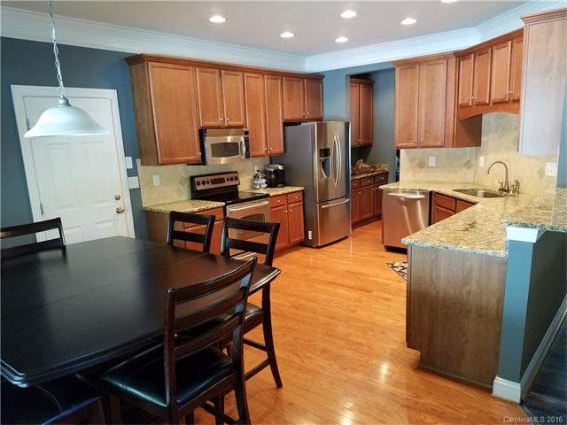 19017 Celestine Ln, Cornelius, NC 28031 photo 1