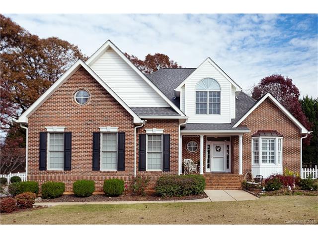 21028 Lagoona Dr, Cornelius, NC 28031 photo 1