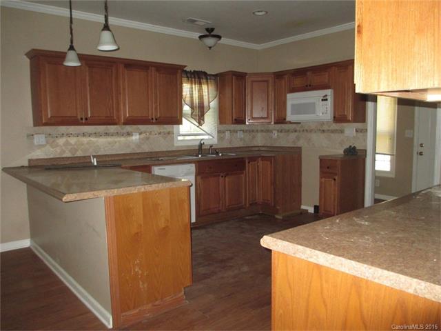 170 Brooklyn Ave, Lancaster, SC 29720 photo 3