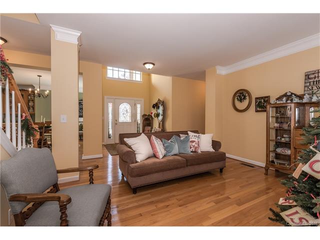 8401 Bampton Dr, Concord, NC 28027 photo 5
