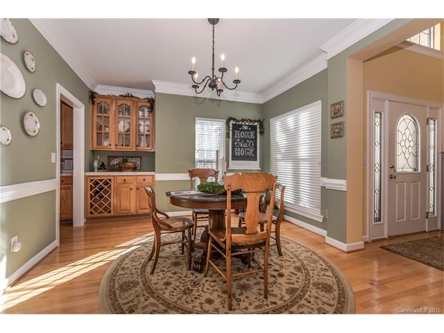8401 Bampton Dr, Concord, NC 28027 photo 3