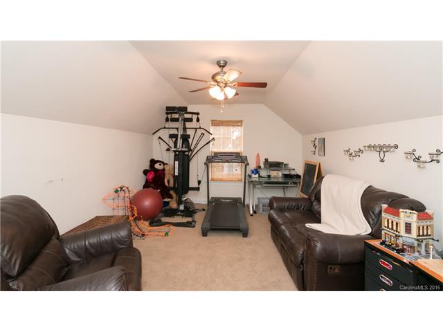 111 Villa Ln, Davidson, NC 28036 photo 17