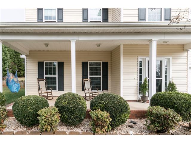111 Villa Ln, Davidson, NC 28036 photo 2