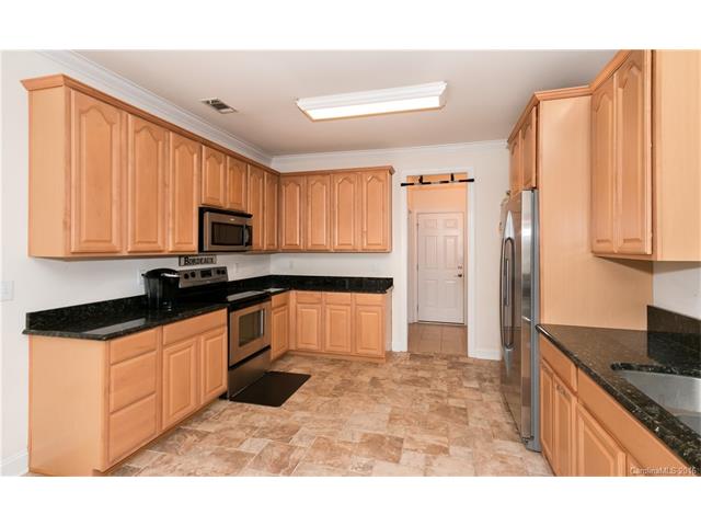 111 Villa Ln, Davidson, NC 28036 photo 8
