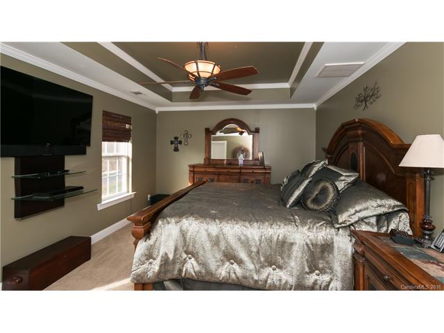 111 Villa Ln, Davidson, NC 28036 photo 12