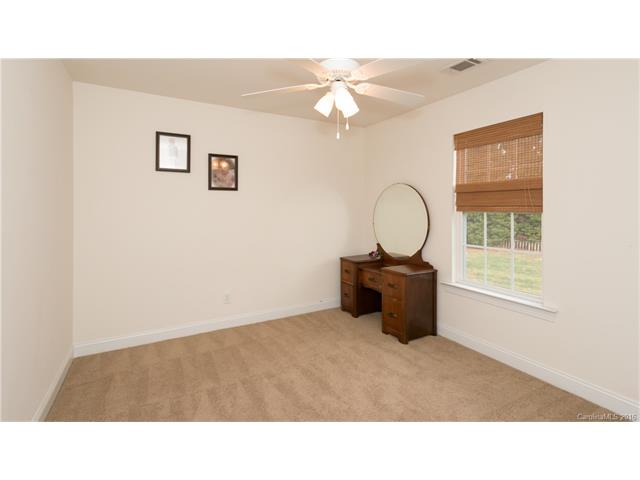 111 Villa Ln, Davidson, NC 28036 photo 18