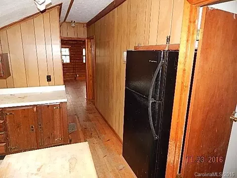 591 Deep Gap Loop Rd, Flat Rock, NC 28731 photo 6
