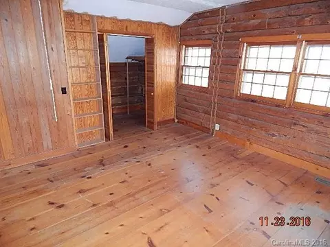 591 Deep Gap Loop Rd, Flat Rock, NC 28731 photo 9