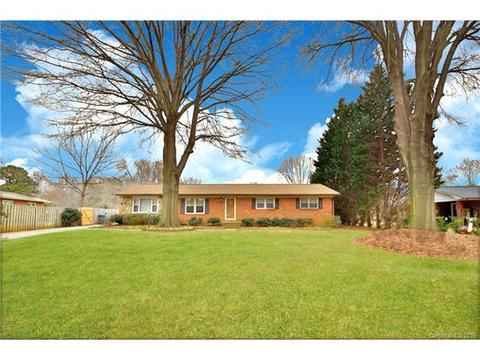 331 E Chamblee Dr, Salisbury, NC 28147 photo 1