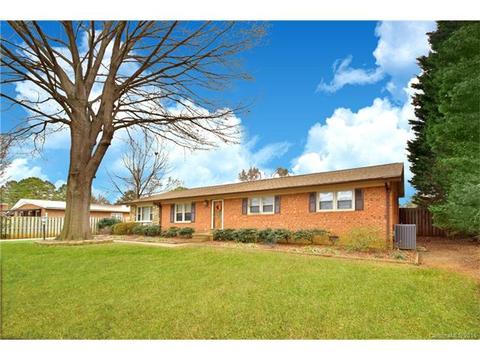 331 E Chamblee Dr, Salisbury, NC 28147 photo 3