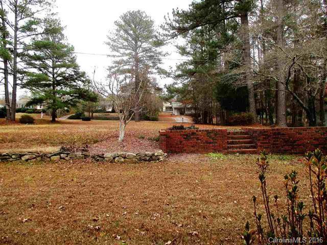 2531 Pineview Dr, Lancaster, SC 29720 photo 3