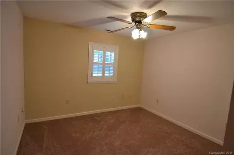 600 Fairview Forest Dr, Fairview, NC 28730 photo 12