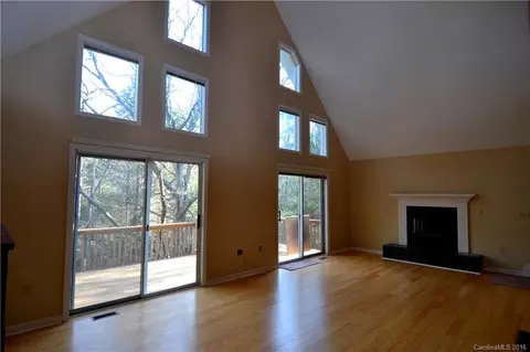 600 Fairview Forest Dr, Fairview, NC 28730 photo 5