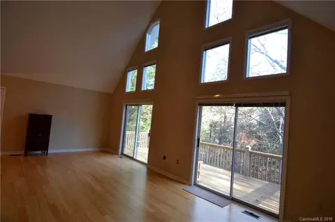 600 Fairview Forest Dr, Fairview, NC 28730 photo 4