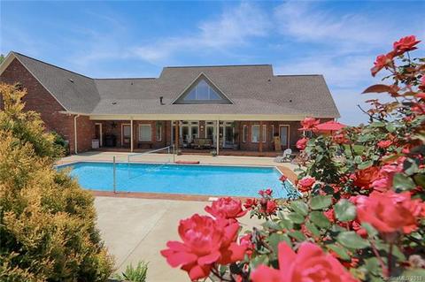 4154 E Maiden Rd, Maiden, NC 28650 photo 2