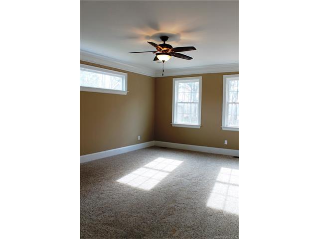 735 Arrow Point Ln, Davidson, NC 28036 photo 9