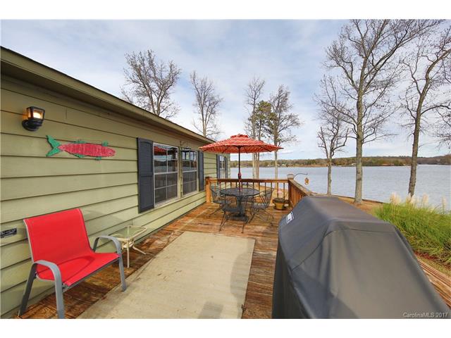 488 Squirrel Ln, Clover, SC 29710 photo 9
