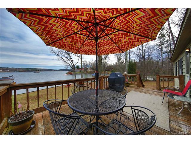 488 Squirrel Ln, Clover, SC 29710 photo 10