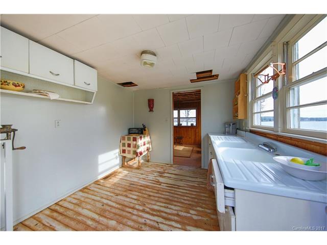 488 Squirrel Ln, Clover, SC 29710 photo 20