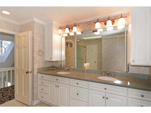 20200 Lola Cir, Cornelius, NC 28031 photo 17