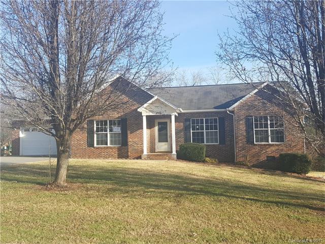 4924 Pond Ct, Conover, NC 28613 photo 1