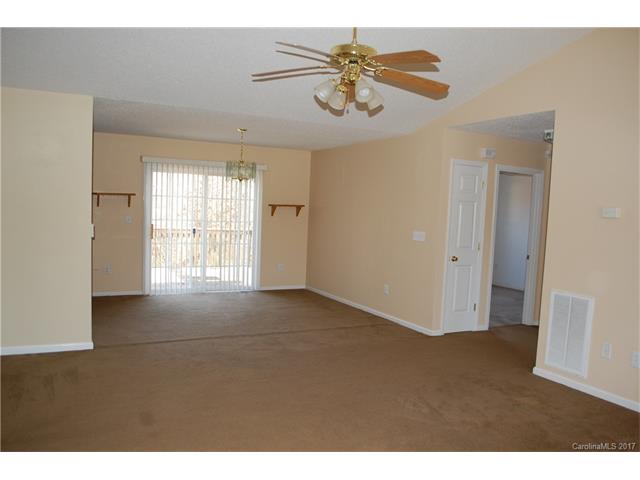 4924 Pond Ct, Conover, NC 28613 photo 5