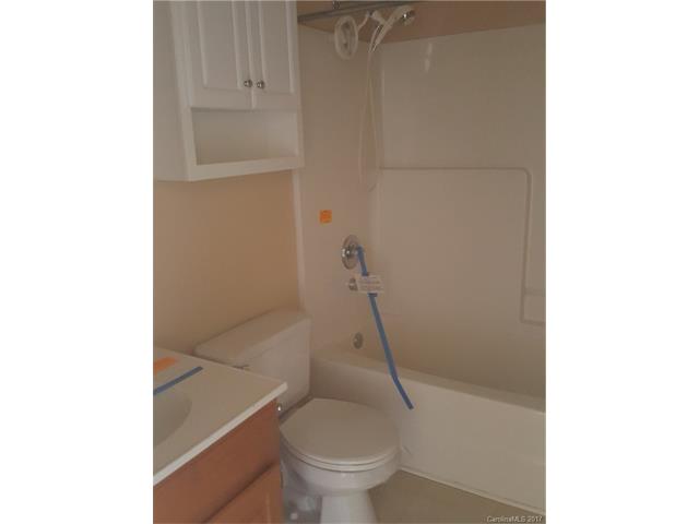4924 Pond Ct, Conover, NC 28613 photo 16
