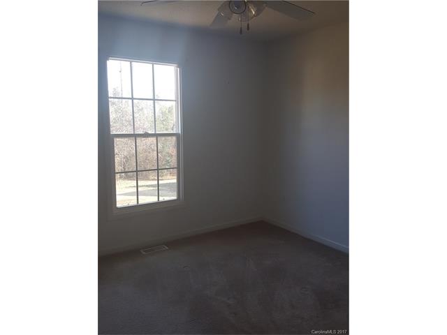 4924 Pond Ct, Conover, NC 28613 photo 15