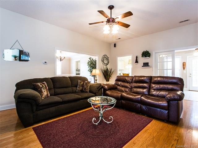 1323 Crown Ridge Dr, Fort Mill, SC 29708 photo 4