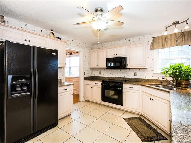 1323 Crown Ridge Dr, Fort Mill, SC 29708 photo 8