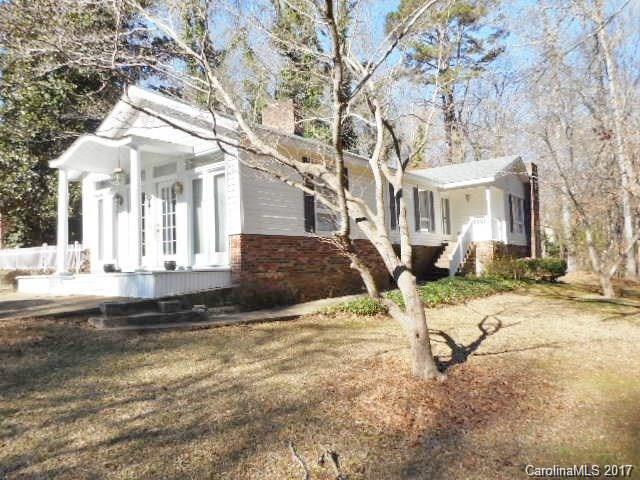 942 Meadow Dr, Lancaster, SC 29720 photo 1