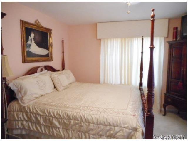942 Meadow Dr, Lancaster, SC 29720 photo 14