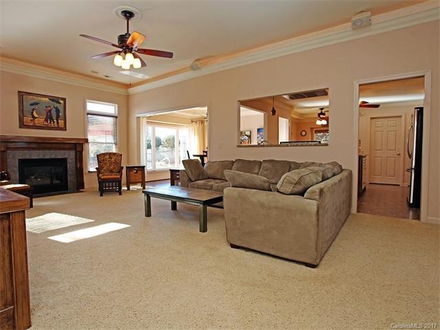 435 S Atlantic Dr, Fort Mill, SC 29708 photo 5