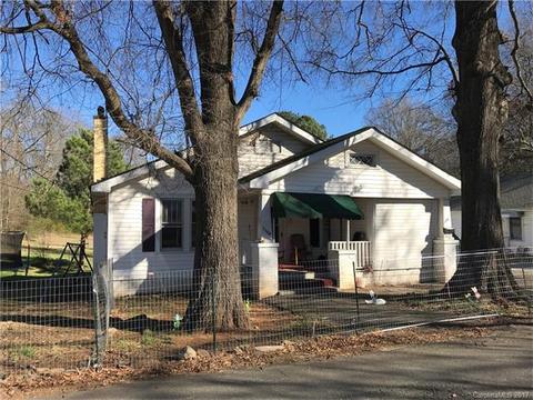 1104 Cherry St, Monroe, NC 28110 photo 1