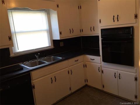411 Main St, Morven, NC 28119 photo 3