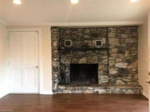 303 Lee St, Sylva, NC 28779 photo 3