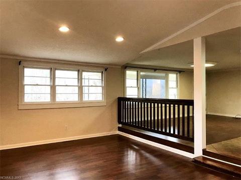 303 Lee St, Sylva, NC 28779 photo 9