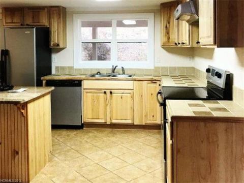 303 Lee St, Sylva, NC 28779 photo 8