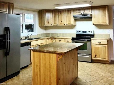 303 Lee St, Sylva, NC 28779 photo 6