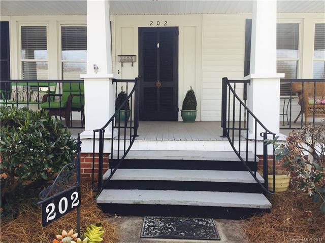 202 E 1st St, Kannapolis, NC 28083 photo 2