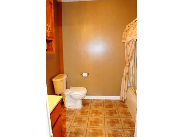 2410 Morningside Dr, Lancaster, SC 29720 photo 13
