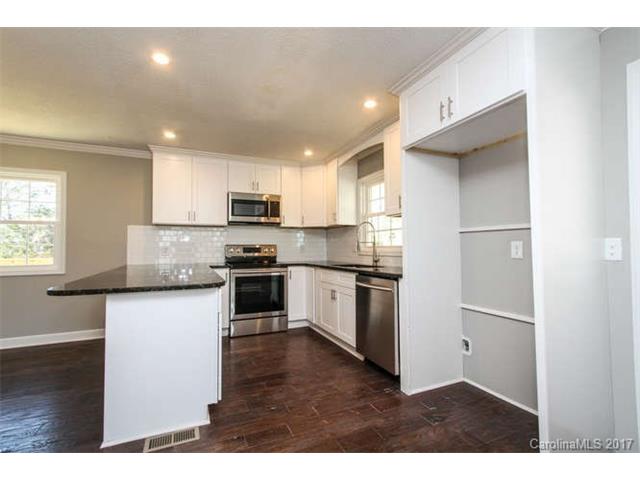 6033 Vinewood Rd, Davidson, NC 28036 photo 7