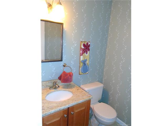200 Farris Rd, Clover, SC 29710 photo 12